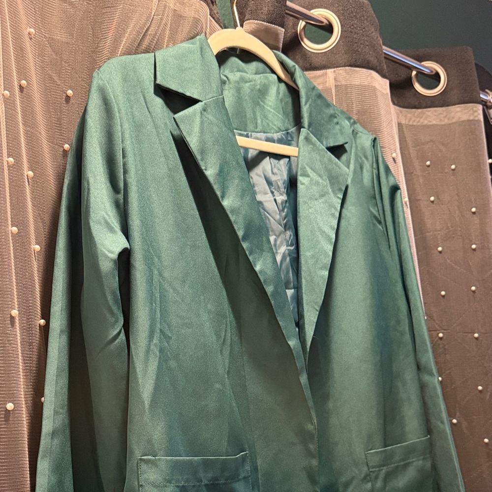 Elegant Green Women's Blazer